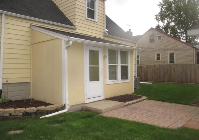 21st image of 8322 White Oak Ave, Munster, IN 46321 | MLS# 840954
