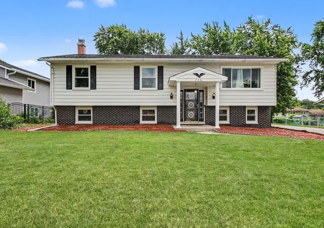1st image of 7331 W 83rd Ln, Crown Point, IN 46307 | MLS# 840951
