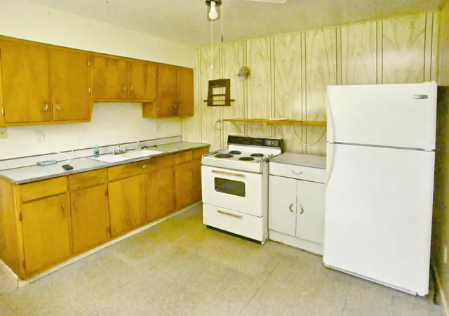 Photo 2 of Single family home for sale at 84 W 850 North, Valparaiso, IN 46385 | MLS# 841049 | Listing updated on 2026-08-26
