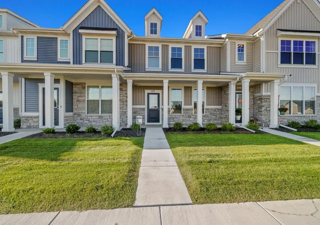 Photo 1 of Townhouse for sale at 6217 Brook Ave, Portage, IN 46368 | MLS# 841308 | Listing updated on 2026-09-24