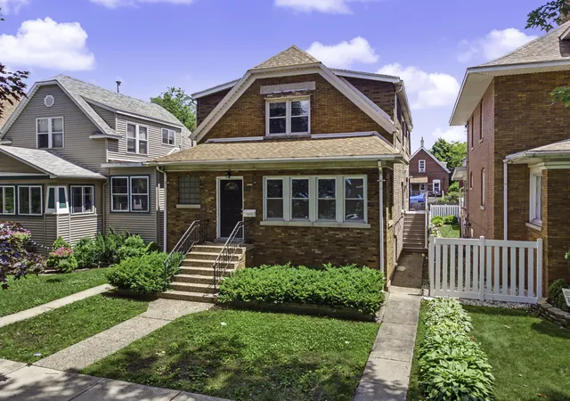 Photo 2 of Sale Pending at 1807 La Porte Ave, Whiting, IN 46394 | MLS# 840998 | Listing updated on 2026-07-29