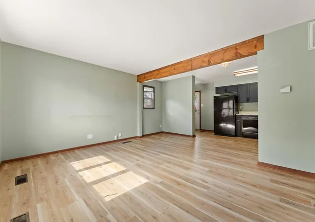 4th image of 8124 Sycamore Ave, Highland, IN 46322 | MLS# 841018