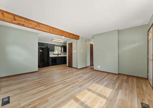 5th image of 8124 Sycamore Ave, Highland, IN 46322 | MLS# 841018