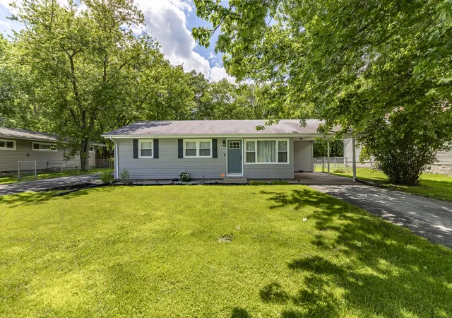 Homes for sale in Griffith, IN | 834 S Cline Ave, Griffith, IN 46319 | MLS# 840999