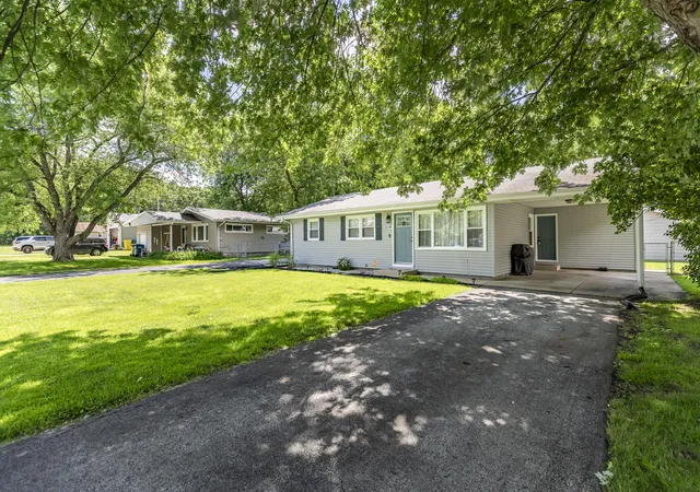 Homes for sale in Griffith, IN | 834 S Cline Ave, Griffith, IN 46319 | MLS# 840999