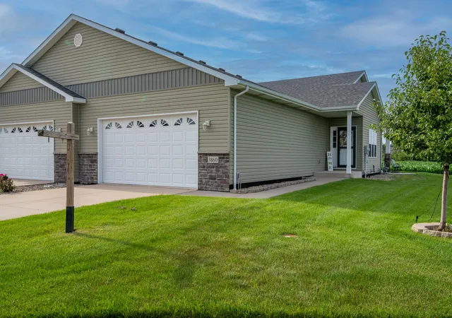 3rd image of 3860 Stadium St, Portage, IN 46368 | MLS# 842175