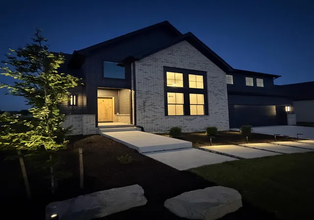 4th image of 9523 Hook St, Highland, IN 46322 | MLS# 841061