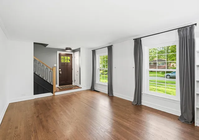 4th image of 237 Sunnyside Ave, Munster, IN 46321 | MLS# 841091