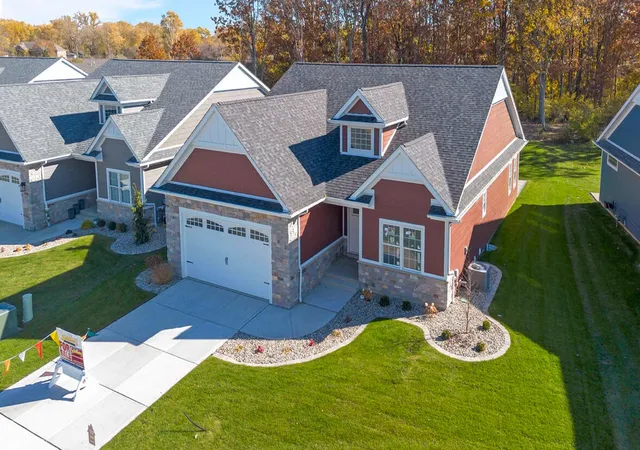 2nd image of 12701 Creekside Dr, Cedar Lake, IN 46303 | MLS# 841828