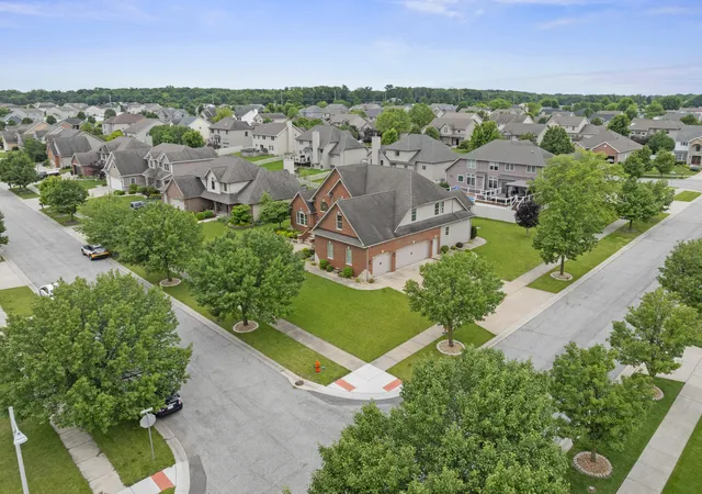 33rd image of 12760 Pennsylvania St, Crown Point, IN 46307 | MLS# 841246