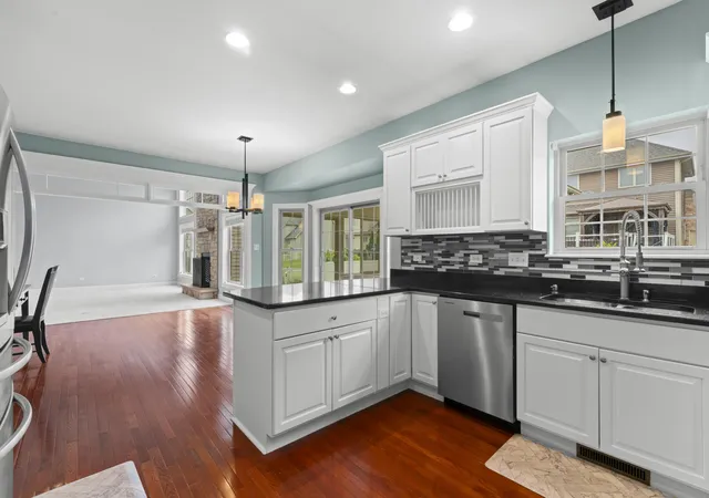 3rd image of 12760 Pennsylvania St, Crown Point, IN 46307 | MLS# 841246