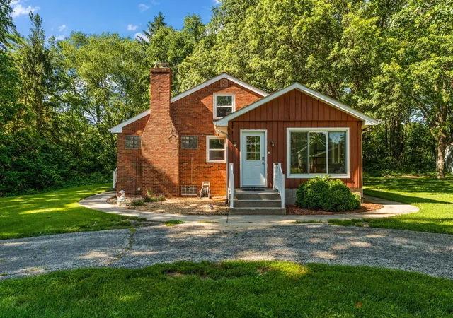 39th image of 1111 S Hobart Rd Rd, Hobart, IN 46342 | MLS# 841346