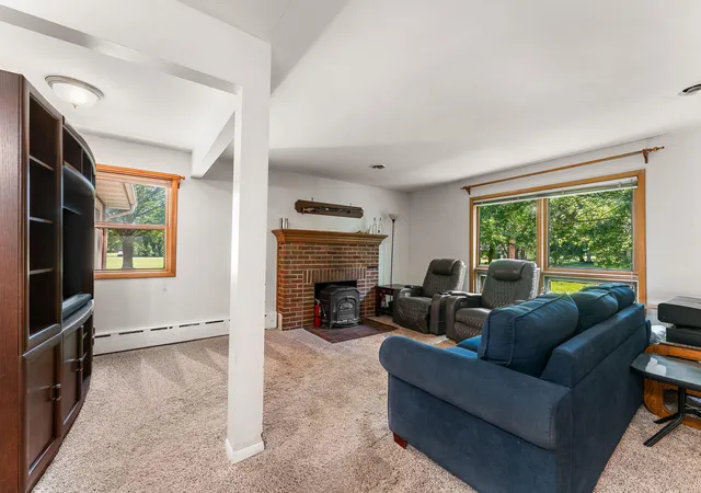5th image of 1111 S Hobart Rd Rd, Hobart, IN 46342 | MLS# 841346