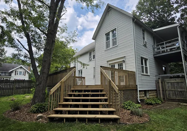 3rd image of 244 Burnham St, Lowell, IN 46356 | MLS# 841113
