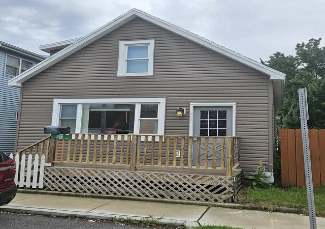 2nd image of 316 W 11th St, Michigan City, IN 46360 | MLS# 841151