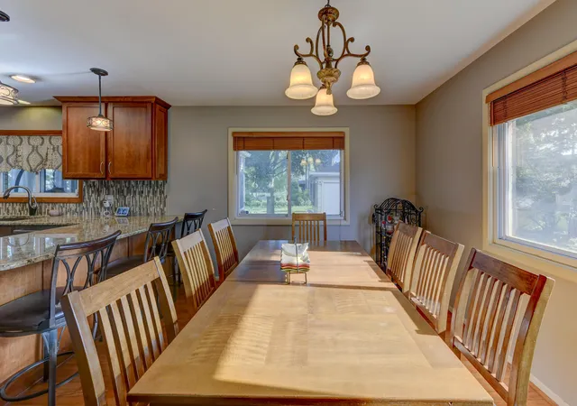 5th image of 1210 Park Dr, Munster, IN 46321 | MLS# 841812
