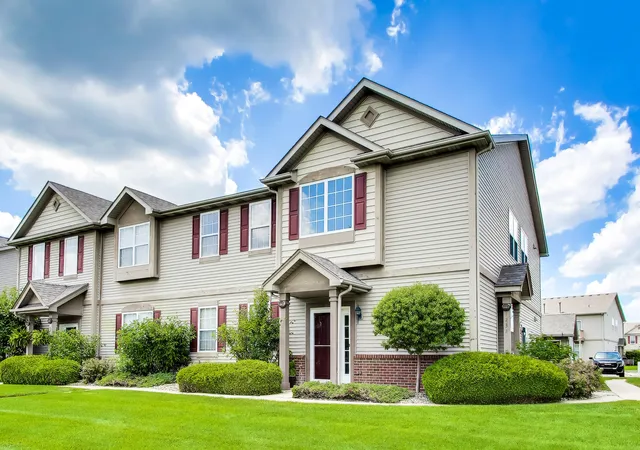 Homes for sale in Schererville, IN | 1234 Primrose Ln #2r, Schererville, IN 46375 | MLS# 841410