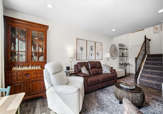 3rd image of 11175 Vermont Cir, Crown Point, IN 46307 | MLS# 841159
