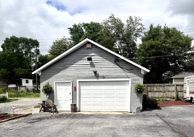 Homes for sale in La Crosse, IN | 204 S Washington St, La Crosse, IN 46348 | MLS# 841431