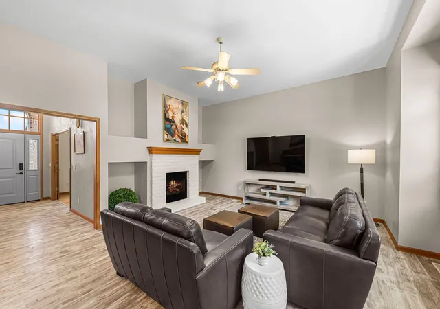 4th image of 2505 Inverness Dr, Valparaiso, IN 46383 | MLS# 842061