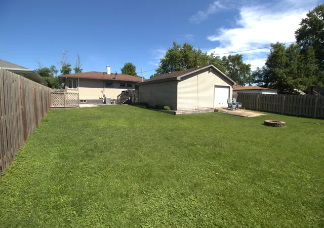 Homes for sale in Griffith, IN | 1416 N Harvey St, Griffith, IN 46319 | MLS# 841152