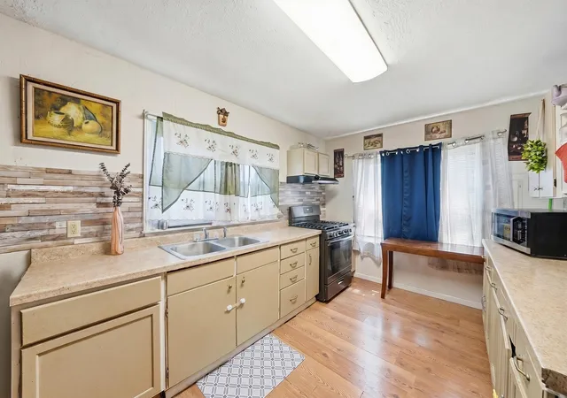 5th image of 905 W 38Th Ave, Hobart, IN 46342 | MLS# 841170