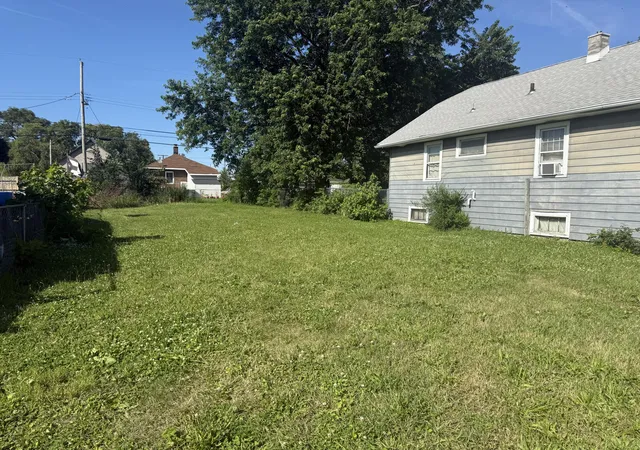 3rd image of 943 Sibley St, Hammond, IN 46320 | MLS# 841185