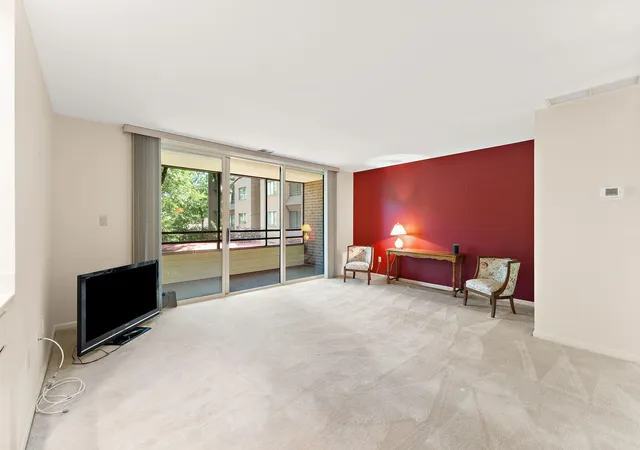 Photo 4 of Condo for sale at 910 Ridge Rd #203, Munster, IN 46321 | MLS# 841196 | Listing updated on 2026-10-05