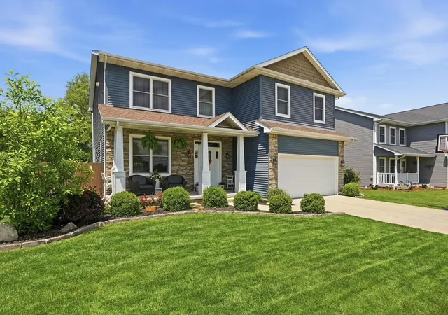 1st image of 7832 W 174th Ave, Lowell, IN 46356 | MLS# 841233