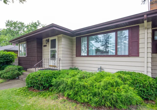 4th image of 3413 Lincoln St, Highland, IN 46322 | MLS# 841274