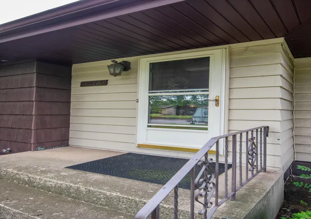 5th image of 3413 Lincoln St, Highland, IN 46322 | MLS# 841274