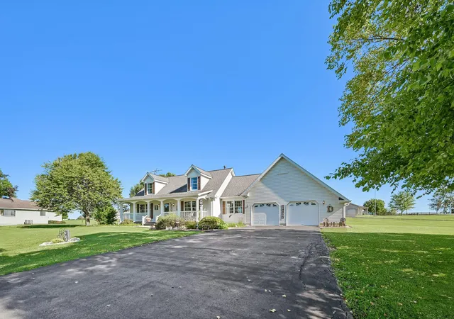 3rd image of 3016 Private Road-625 N, Brazil, IN 47834 | MLS# 841329