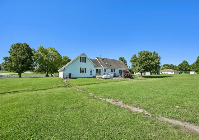 Homes for sale in Brazil, IN | 3016 Private Road 625 N, Brazil, IN 47834 | MLS# 841329