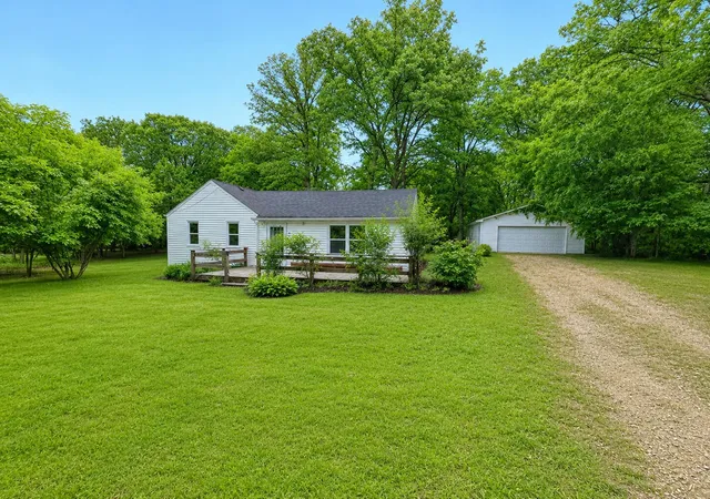 1st image of 20419 Woodmar St, Lowell, IN 46356 | MLS# 841272