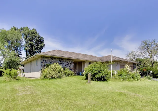 2nd image of 1434 Us 421, Michigan City, IN 46360 | MLS# 841372