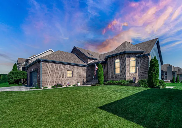 2nd image of 9137 Michigan Dr, Crown Point, IN 46307 | MLS# 842338