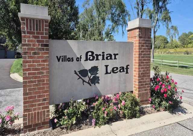 Homes for sale in La Porte, IN | 3226 N Briar Leaf Ct, La Porte, IN 46350 | MLS# 841340