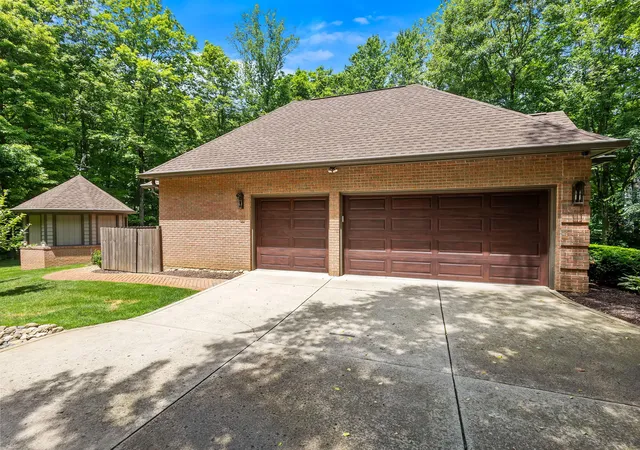 34th image of 223 Crabapple Ln, Valparaiso, IN 46383 | MLS# 841364