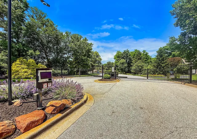 3rd image of 223 Crabapple Ln, Valparaiso, IN 46383 | MLS# 841364