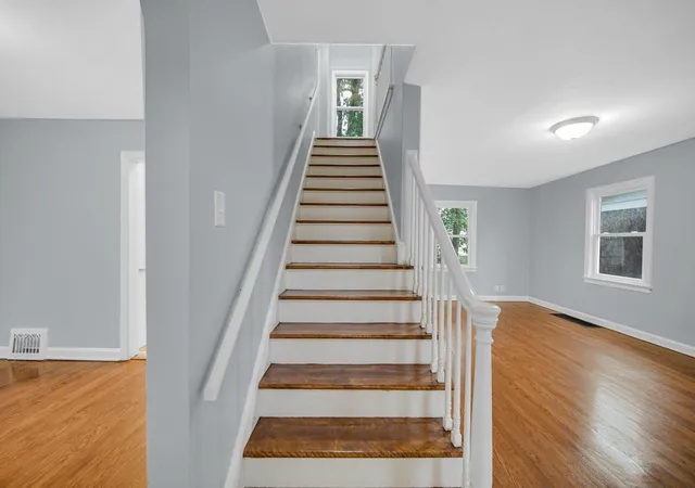 3rd image of 4810 Monroe St, Gary, IN 46408 | MLS# 841284