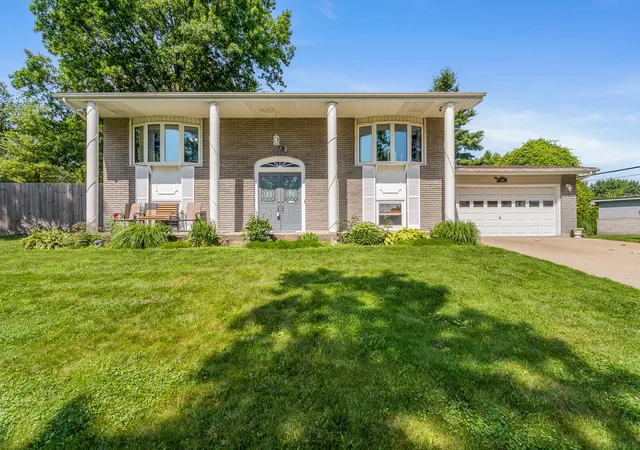 2nd image of 2698 Hamstrom Rd, Portage, IN 46368 | MLS# 841960