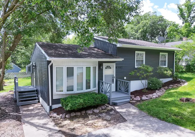 Homes for sale in Cedar Lake, IN | 8207 W 127th Ave, Cedar Lake, IN 46303 | MLS# 841309