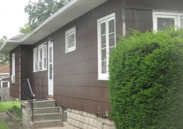 2nd image of 2711 164th Pl, Hammond, IN 46323 | MLS# 841370
