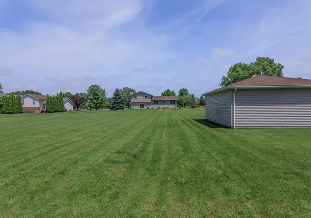 Homes for sale in Crown Point, IN | 10216 New Hampshire St, Crown Point, IN 46307 | MLS# 841750