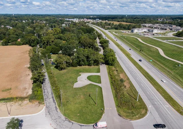 5th image of 1022 N Old State Rd 49, Chesterton, IN 46304 | MLS# 841312