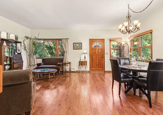 5th image of 1424 Island Rd, Valparaiso, IN 46383 | MLS# 841517