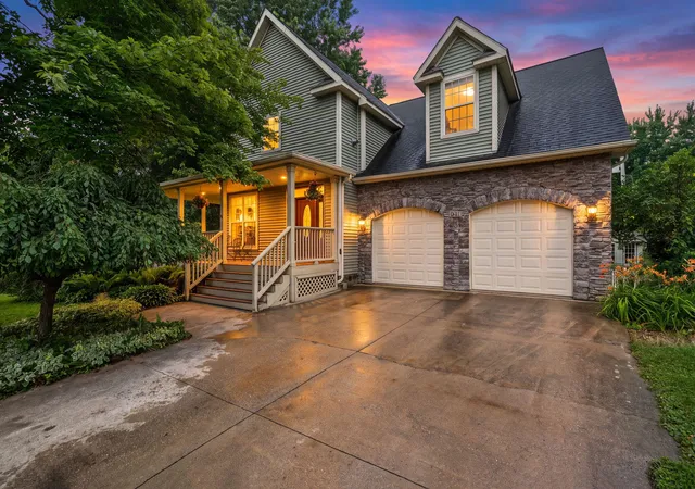 1st image of 1704 Eisenhower Ave, Valparaiso, IN 46383 | MLS# 841337