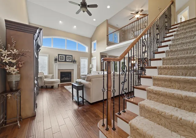 3rd image of 9270 Doubletree Dr N, Crown Point, IN 46307 | MLS# 842195