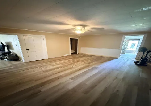 4th image of 208 W Sigler St, Hebron, IN 46341 | MLS# 841569