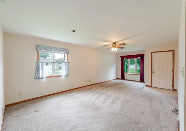 5th image of 3643 Sandalwood Ct, Highland, IN 46322 | MLS# 841413